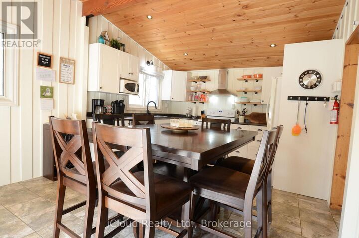 Property Photo:  20 Roberval Circle  ON L9M 0E1 