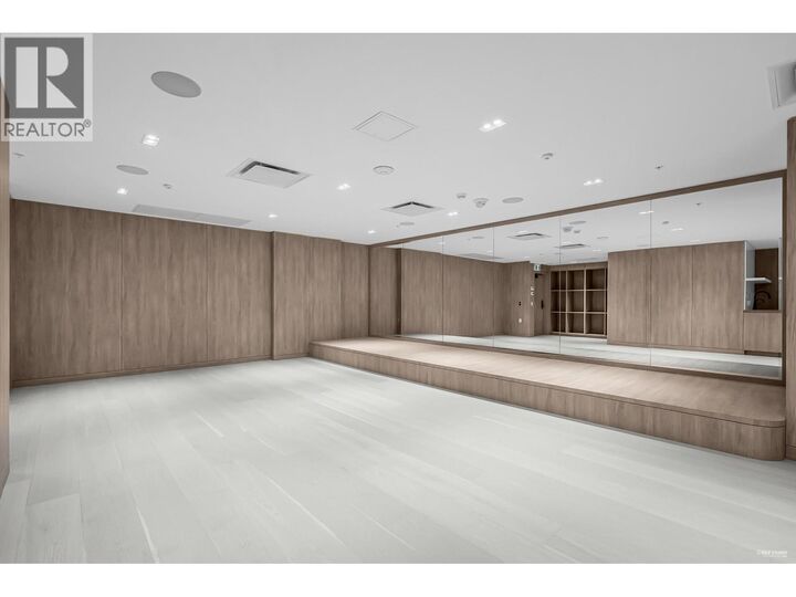 Property Photo:  6788 Minoru Boulevard 1101  BC V6Y 0M6 
