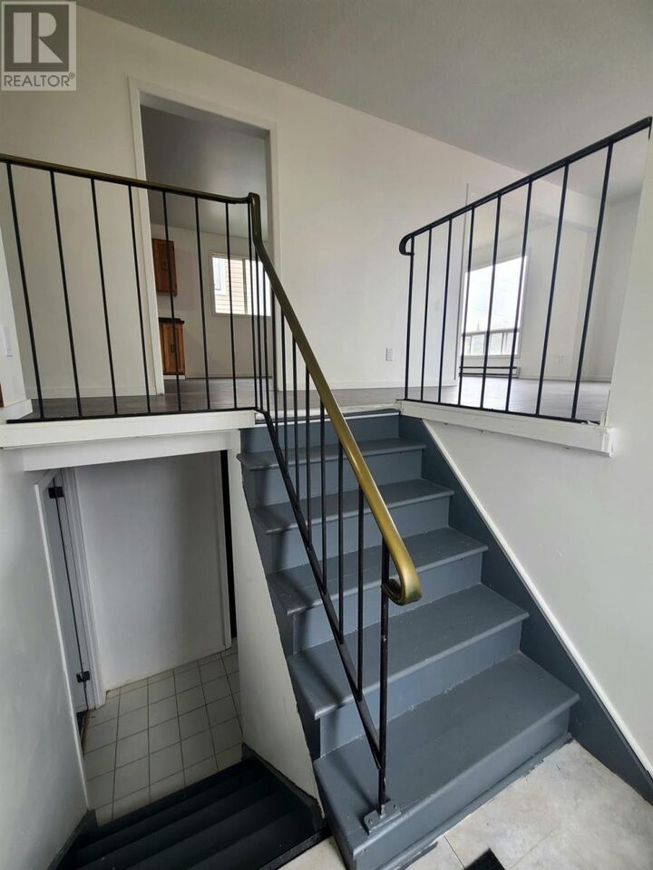 Property Photo:  9 Lisbon Rd  ON P5A 3N9 