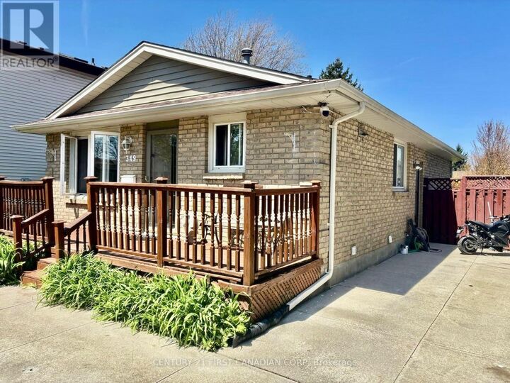 Property Photo:  349 Banbury Crescent  ON N5Z 4V1 