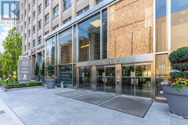Property Photo:  111 St Clair Avenue West 328  ON M4V 1N5 