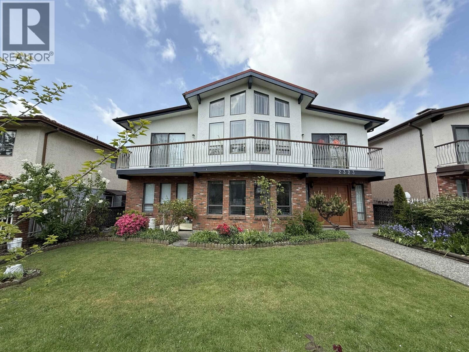 Property Photo:  2323 East 41st Avenue  BC V5R 2W2 