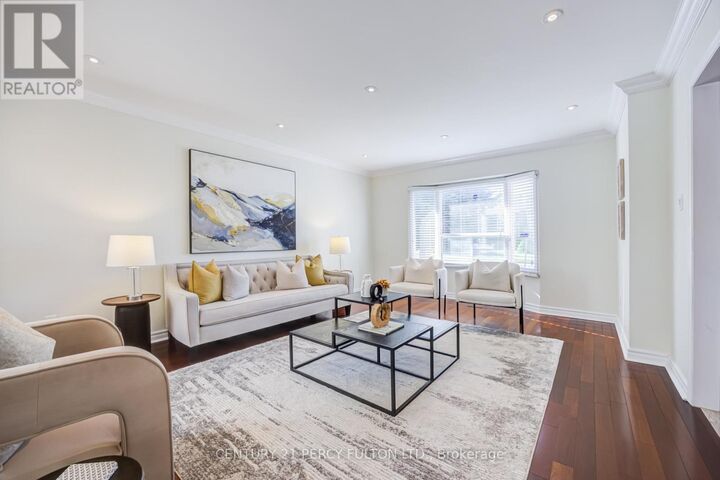 Property Photo:  39 Wilclay Avenue  ON L3S 1S7 