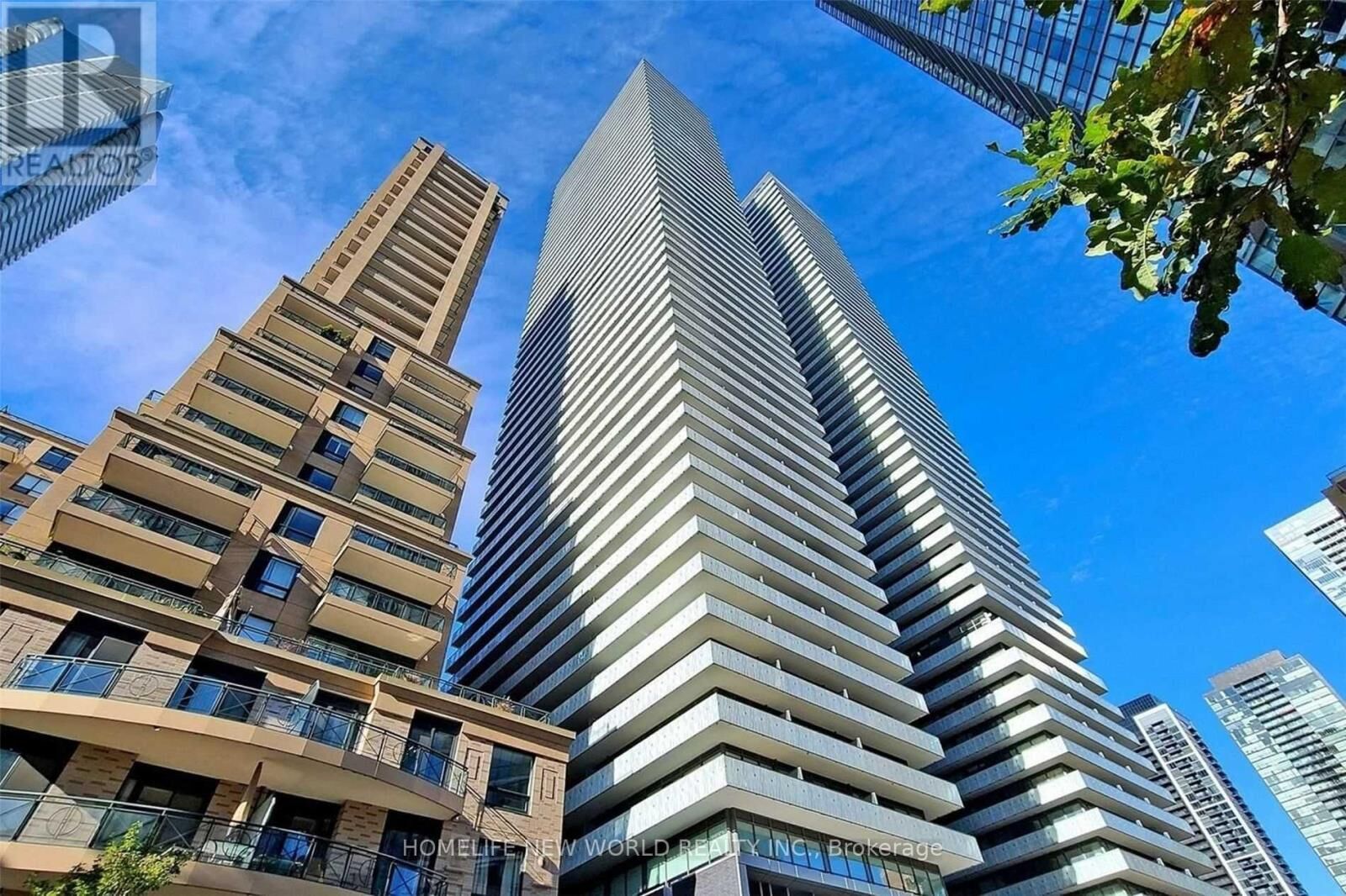 Property Photo:  42 Charles Street East 1501  ON M4Y 0B7 