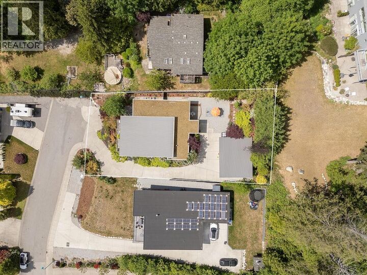 Property Photo: 6260 Sunrise Boulevard BC V7Z 0R5