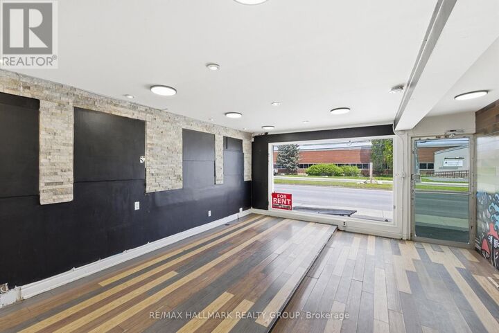 Property Photo: 912 St Laurent Boulevard South ON K1K 3B3