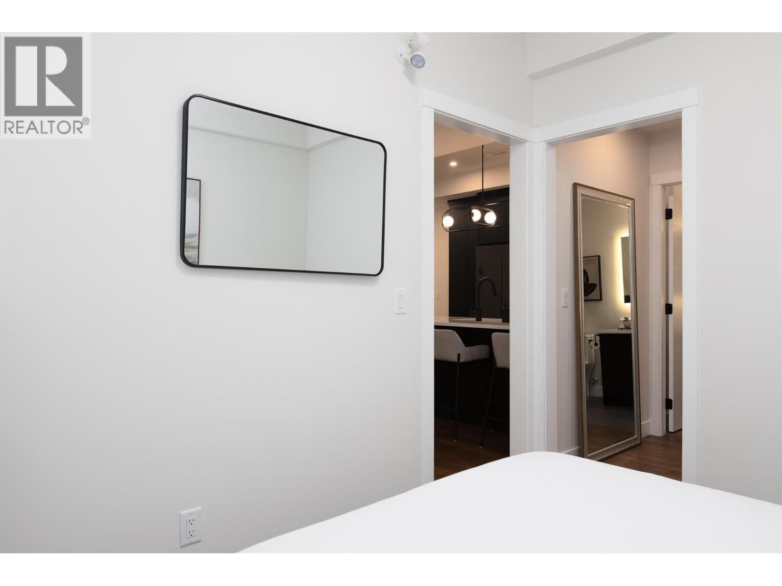 Property Photo: 1281 Pridham Avenue 546 BC V1Y 6B3