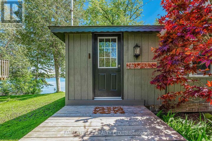 Property Photo: 73 Cedarvale Boulevard ON L4A 7X3