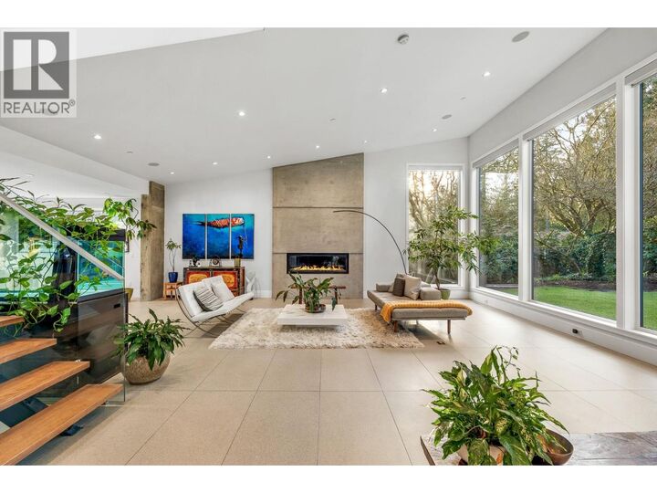 Property Photo: 388 Hidhurst Place BC V7S 1K1