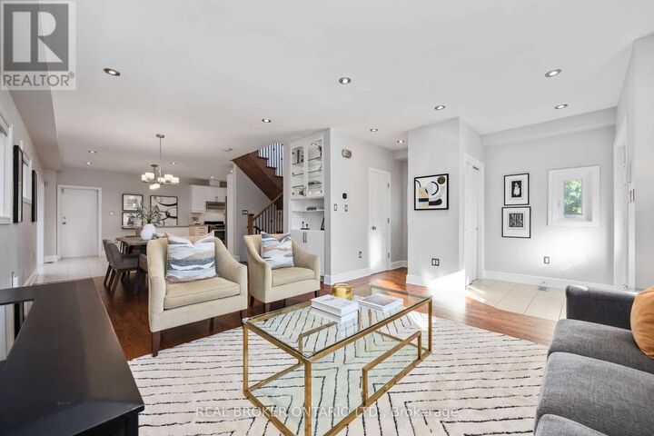 Property Photo:  122 Cedarcrest Boulevard  ON M4B 2P3 