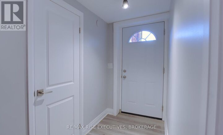 Property Photo:  258 Kingscourt Avenue 2  ON K7K 6C9 