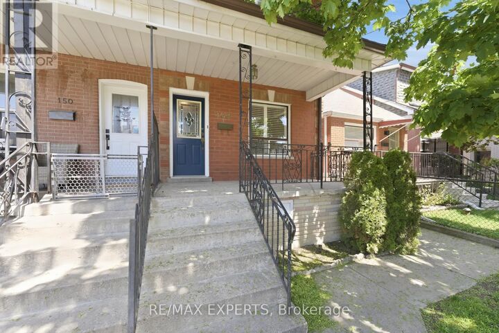 Property Photo:  148 Ascot Avenue  ON M6E 1G4 