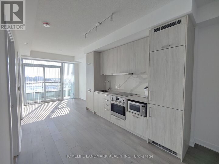 Property Photo: 10 Honeycrisp Crescent 811 ON L4K 0M7