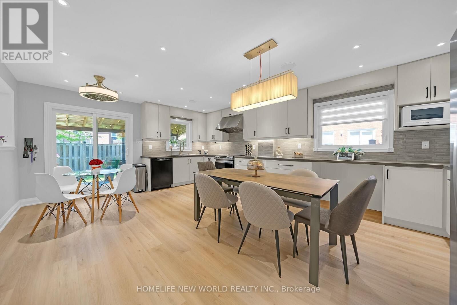 Property Photo:  351 Millard Street  ON L4A 5S4 