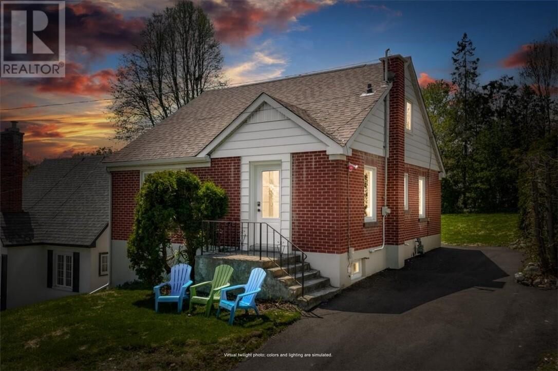 Property Photo:  385 Homewood Avenue  ON P3E 3P9 