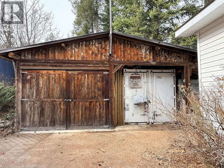 Property Photo: 1465 Thompson Road BC V0H 1E0