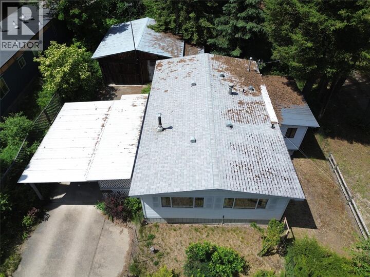 Property Photo: 1465 Thompson Road BC V0H 1E0