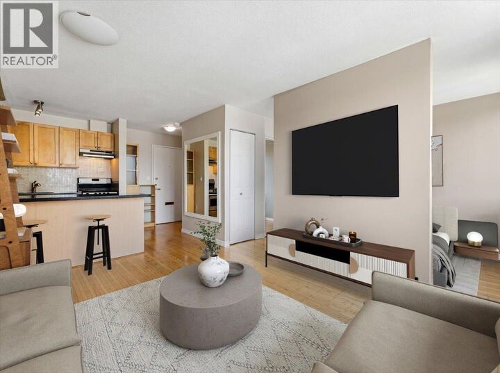 Property Photo:  1250 Burnaby Street 1105  BC V6E 1P5 