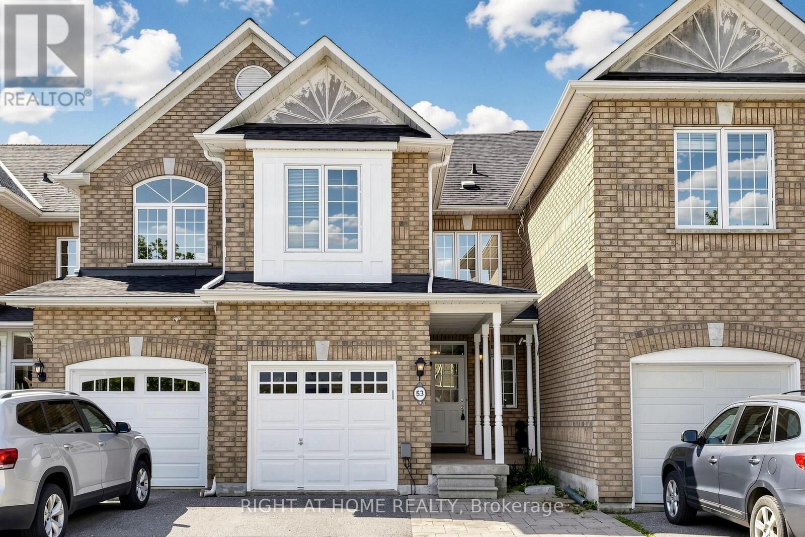Property Photo: 53 Cameo Drive ON L4S 2C1