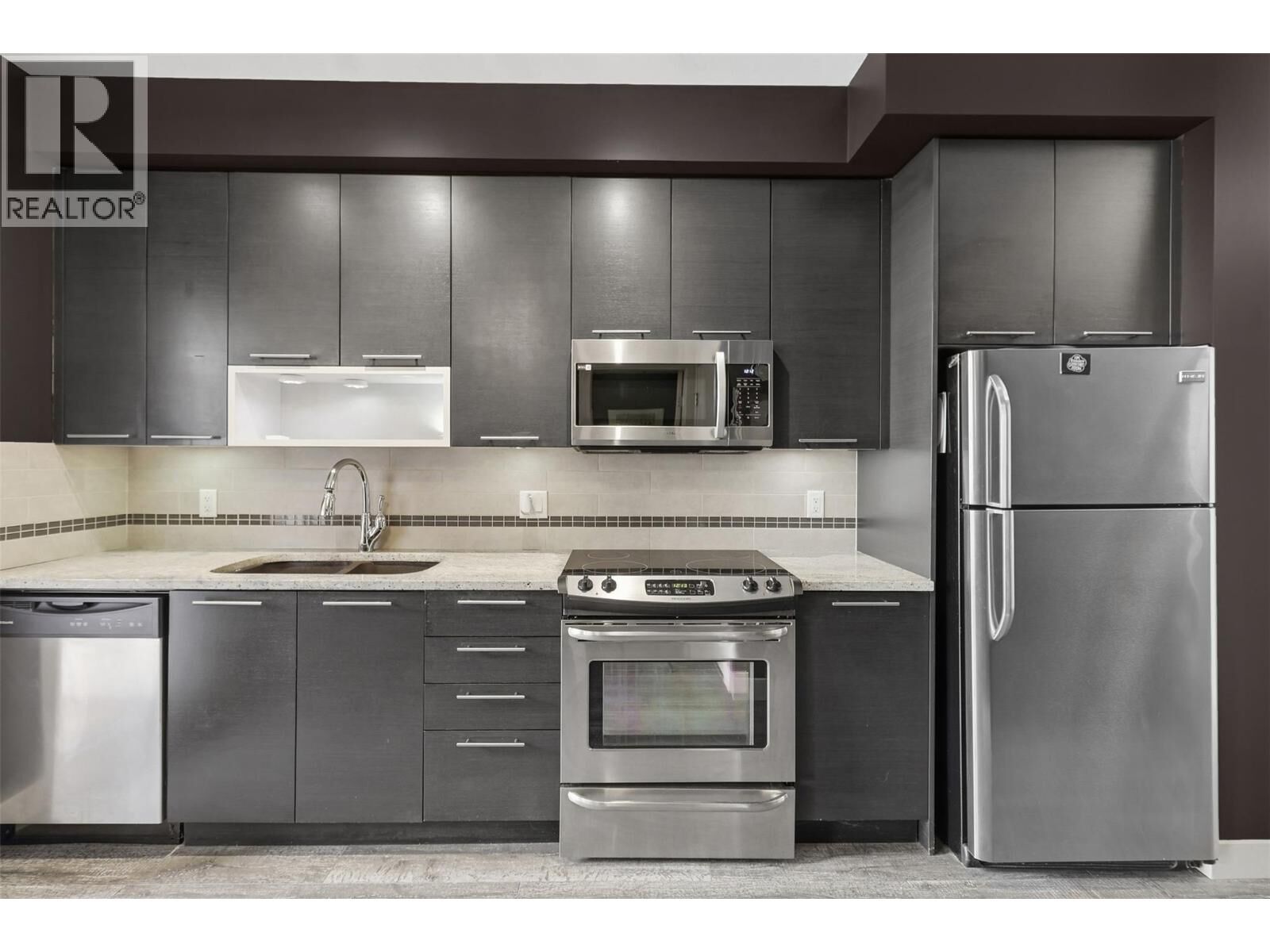 Photo de la propriété: 1040 Talasa Court 3104 BC V2H 0C4