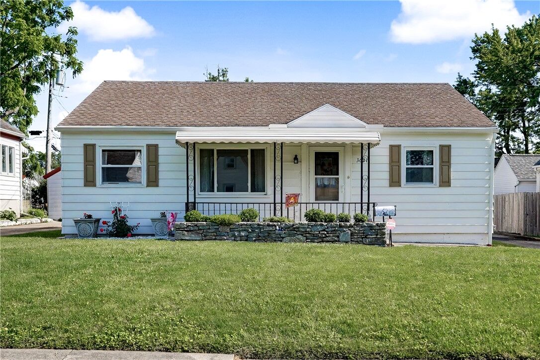 Property Photo: 3621 Cleveland Avenue OH 45410