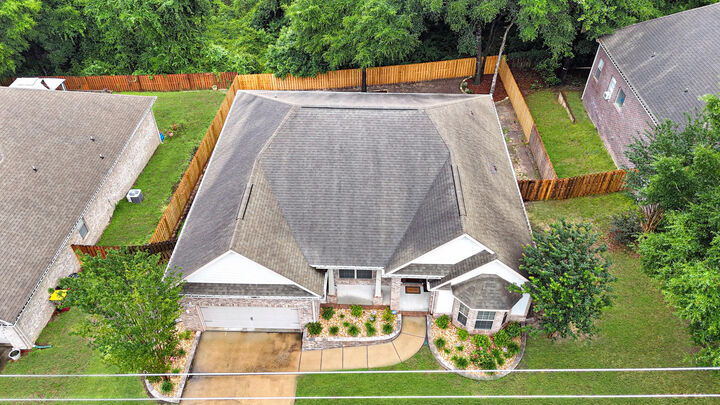 Property Photo:  616 Red Fern Road  FL 32536 
