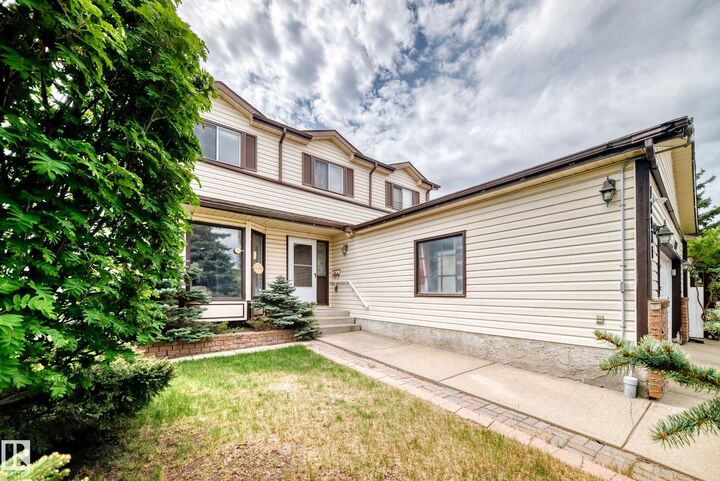 Property Photo:  18931 92 Avenue NW  AB T5T 5R1 