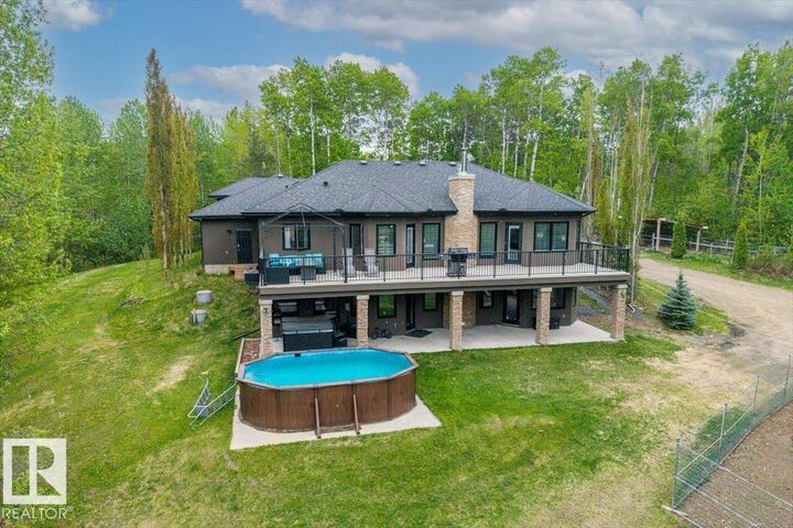 Property Photo: 2406 Twp Road 540 6 AB T0E 1V0