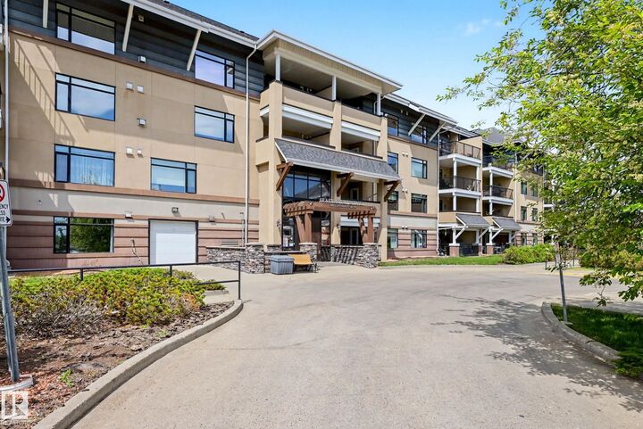 Property Photo: 1589 Glastonbury Boulevard NW 401 AB T5T 2V1