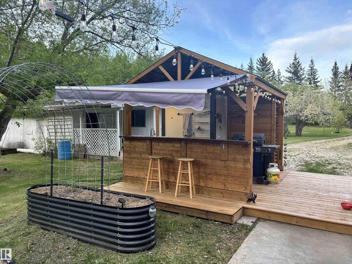 Property Photo: 3521 Twp Road 542 29 AB T0E 0A0