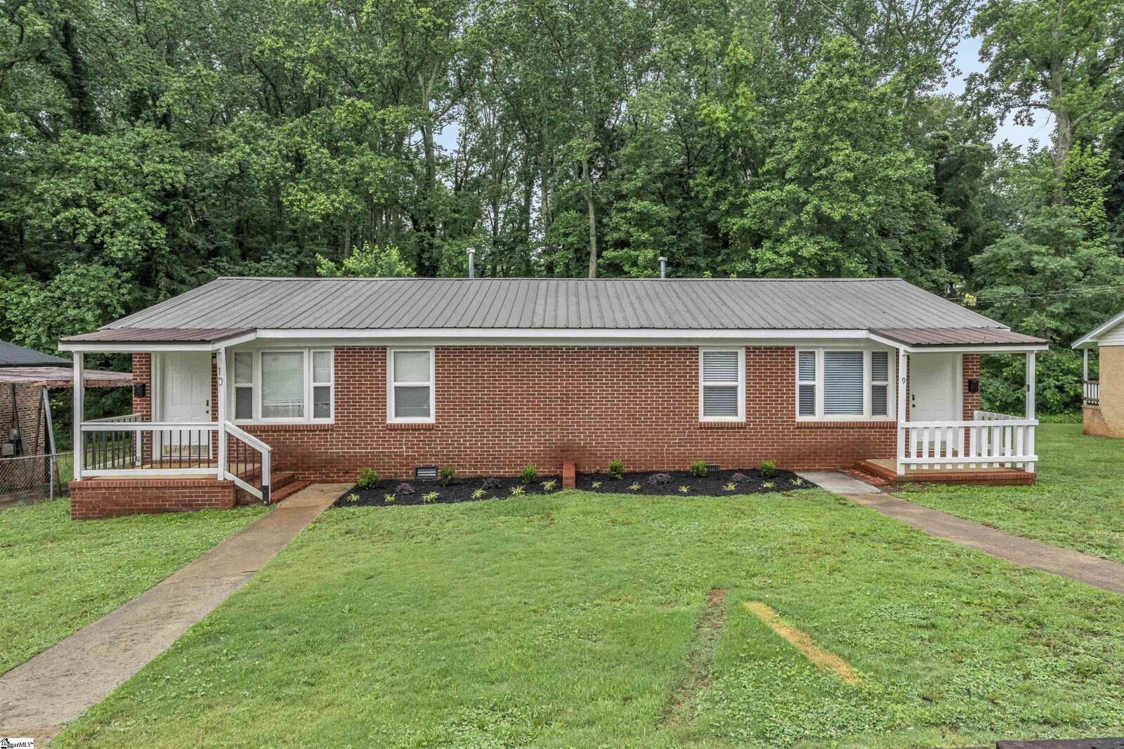 Property Photo: 216 Victor Court Apt 9 &Amp 10 SC 29651