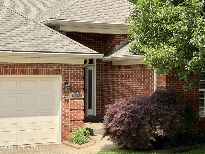 Property Photo:  10434 Dove Chase Cir  KY 40299 