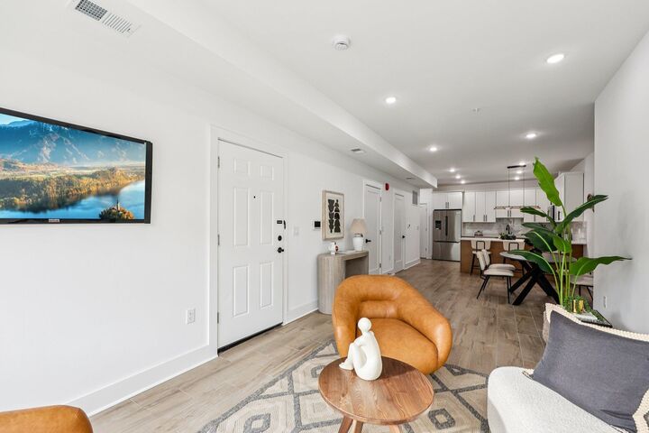 Property Photo:  1003 Summit Ave 1  NJ 07307-1714 