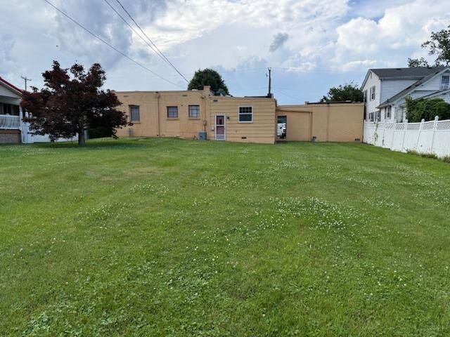 Property Photo: 4027 Auburn Road WV 25704