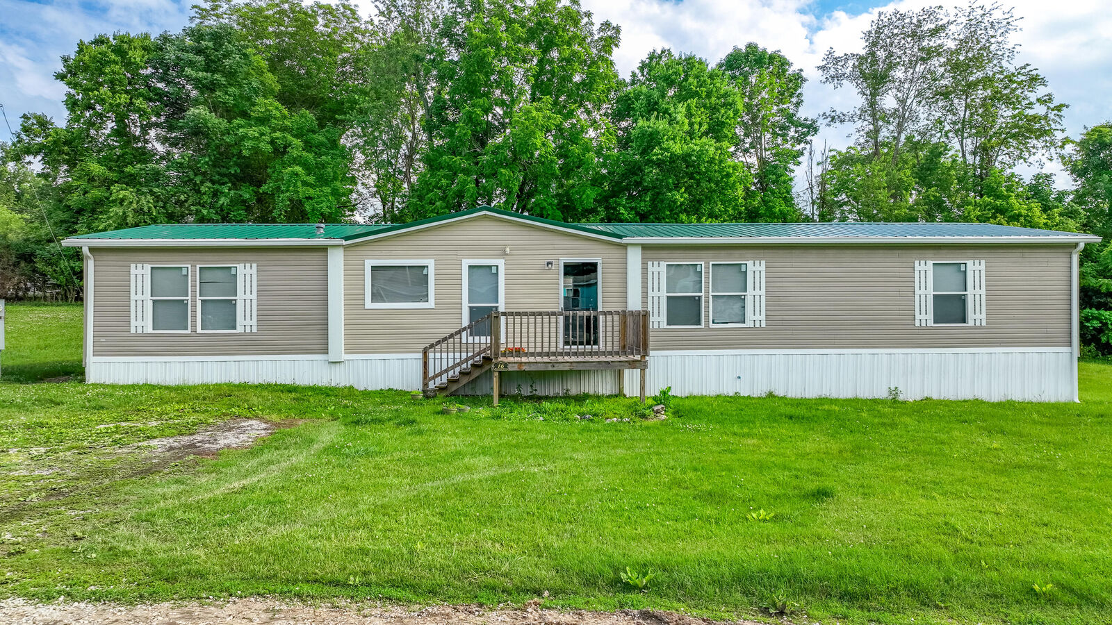 Property Photo: 16 Houston Drive KY 40475