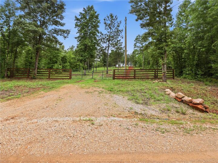 Property Photo:  2700 Lee Road 78  AL 36879 