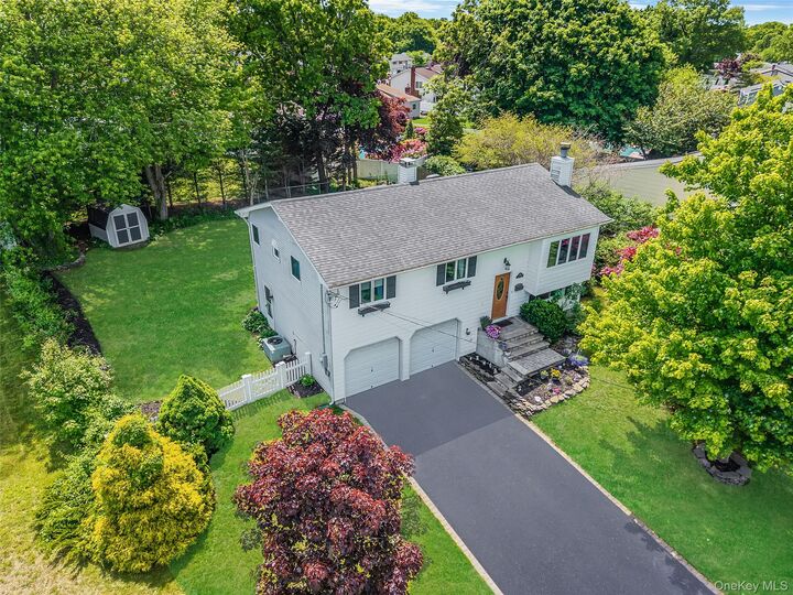 Property Photo: 103 Stephen Road NY 11705