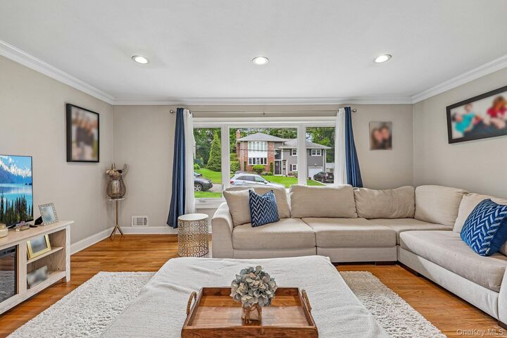 Property Photo:  30 Rutledge Road  NY 10583 
