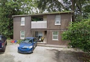 Property Photo:  811 NE 20th Street A &Amp B  FL 32641 