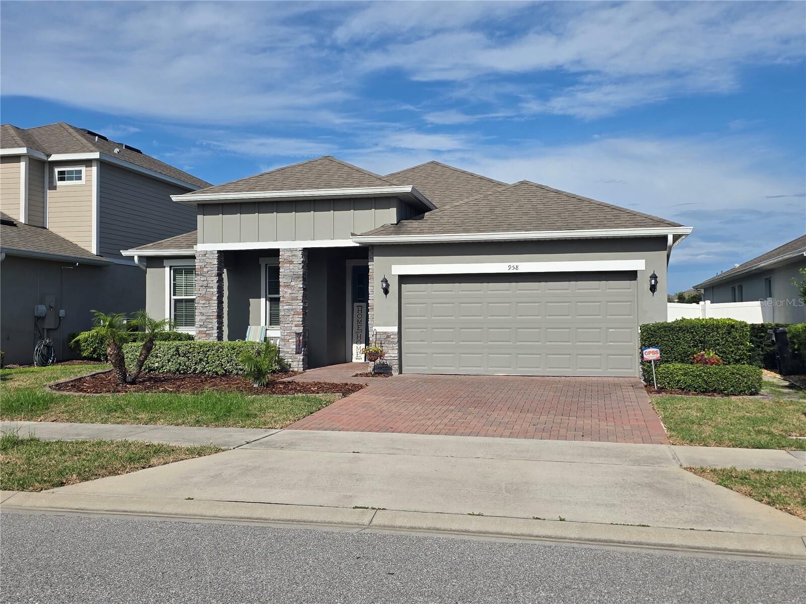 Property Photo: 958 Compass Landing Drive FL 32763