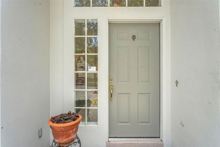 Property Photo: 1208 Brampton Place FL 32746