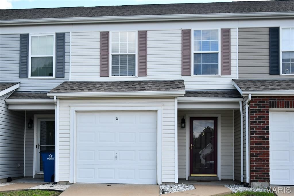 Property Photo: 3 Hensley Terrace MO 63136