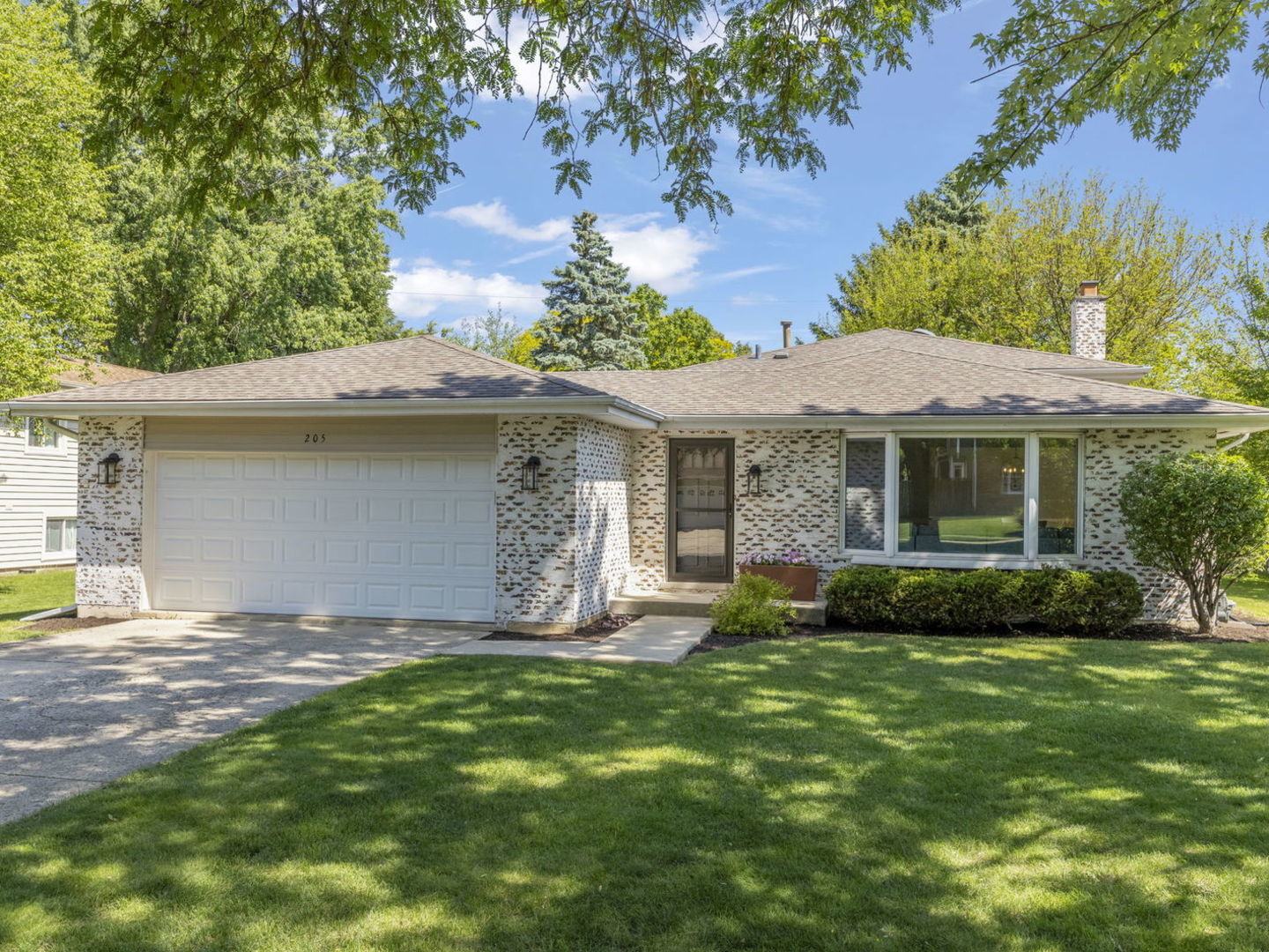 Property Photo:  205 Terrance Drive  IL 60565 