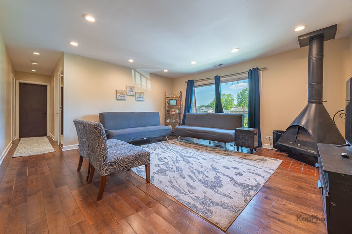 Property Photo:  729 Limerick Lane 2D  IL 60193 