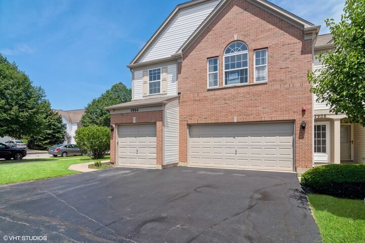 Property Photo: 2906 Stonewater Drive 2906 IL 60564