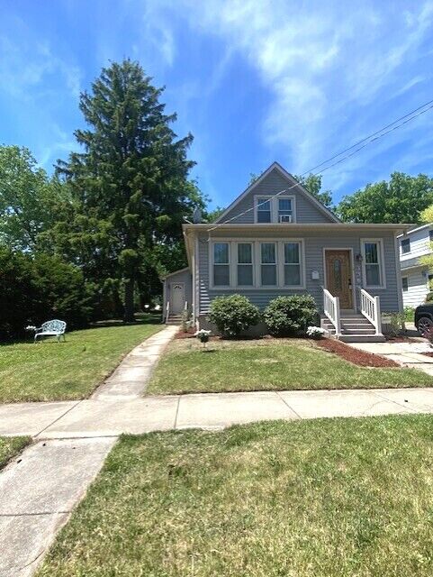 Property Photo: 336 Wabash Street IL 60123