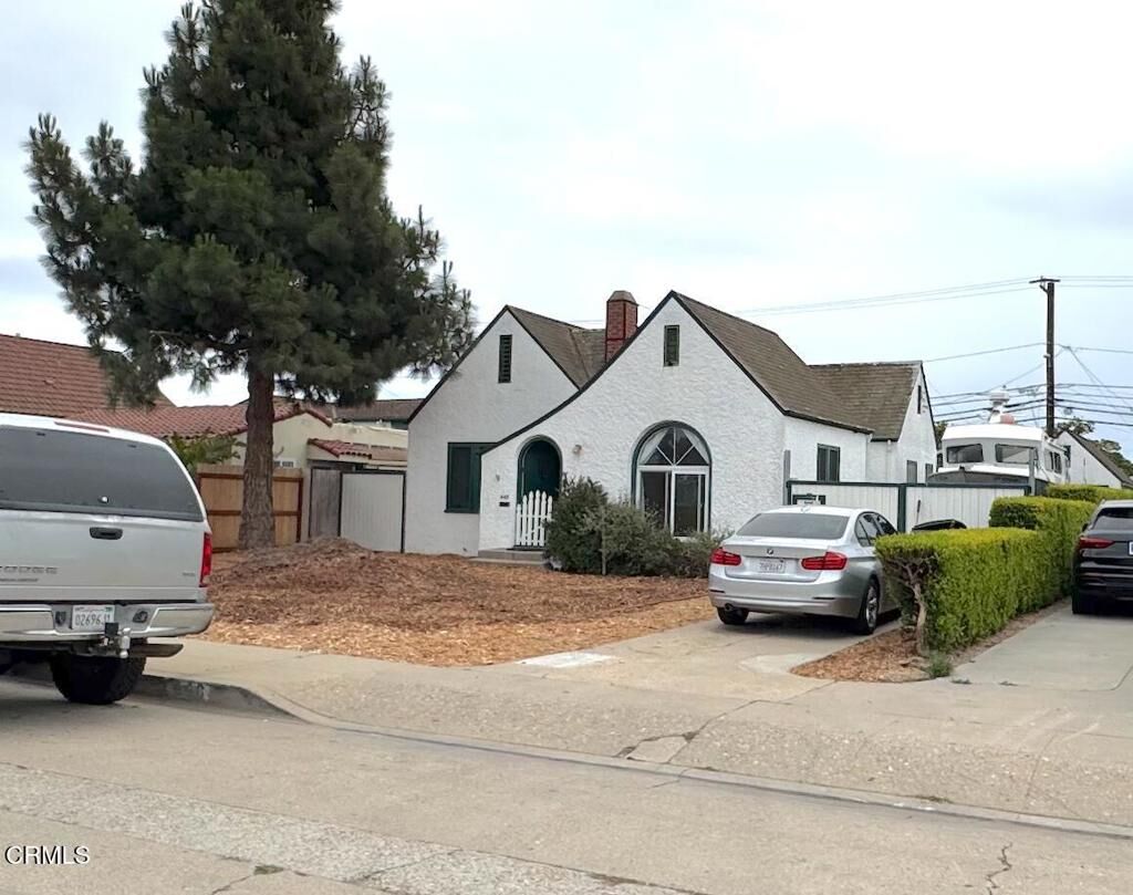 Property Photo:  448 Palm Drive  CA 93030 