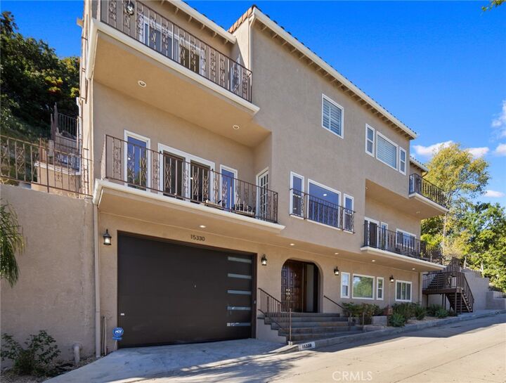 Property Photo:  15330 Del Gado  CA 91403 