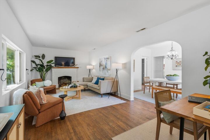 Property Photo:  5049 8th Avenue  CA 95820 