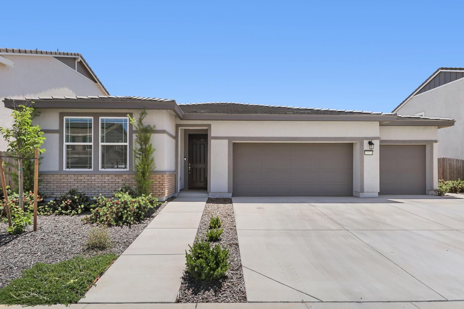 Property Photo: 11974 Armandi Way CA 95742